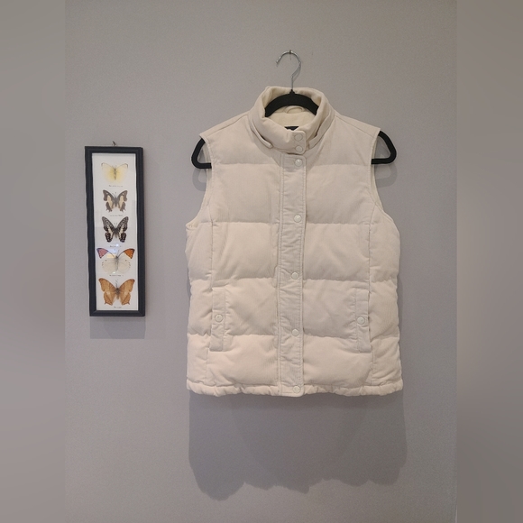 Gap Puffer Vest - Picture 2 of 6